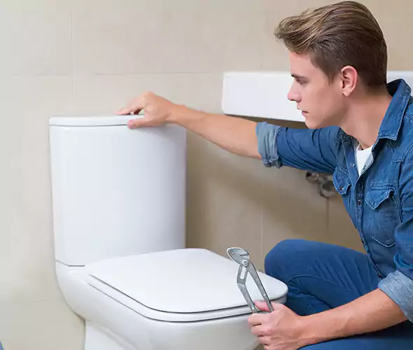Expert Plumber for Toilet Replacement in University Place, WA: Schedule Affordable Toilet Replacement Services with Us